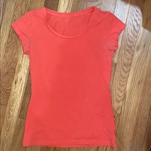 bodycon redish/orange shirt